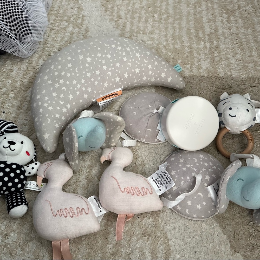 Aden + Anais accessories